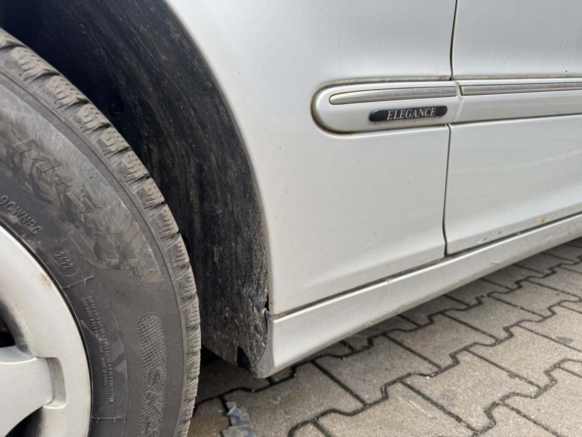 Mercedes C Klasse 203 original Kotfl&uuml;gel vorn links 775 Iridiumsilbermetallic Bj.2006